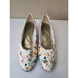 Hush Puppies Soft Style Pumps Sz 7